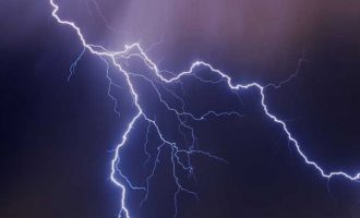 Pejë: Vdes një person pasi u godit nga rrufeja