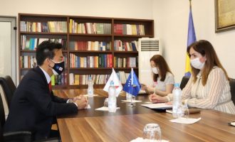 Japonia do ta shqyrtojë mundësinë e rritjes së bursave për studentët kosovarë