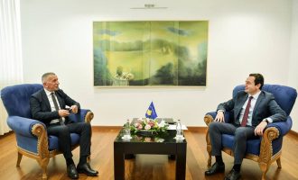 Kamberi: Me Kurtin bisedova për interesat e përbashkëta