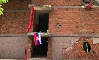 Policia mohon se në kullën e vrojtimit në Koshare kishte flamur serb