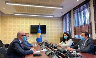 Ministri i Kurtit e quan “hipokrit” qëndrimin e tij për Asociacionin