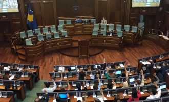 Kuvendi shkarkon të gjithë anëtarët e Bordit të RTK-së