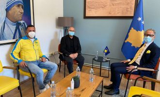 Presidenti i FFK-së, Agim Ademi, u takua me ministrin, Arben Vitia