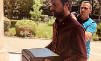 PSD dorëzon në Kuvend peticionin për faljen e gjobave në pandemi