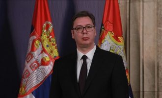 Eksperti amerikan: Vuçiq të kërkojë falje dhe të heqë emertimin e rrugës “Kasapit të Bosnjës”