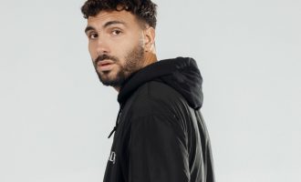 Ledri Vula me tjetër tatuazh në trup