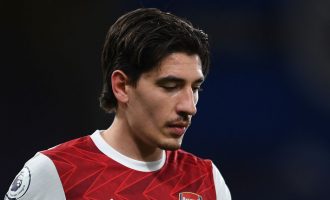 Agjenti i Bellerin do të takohet me drejtuesit e Inter