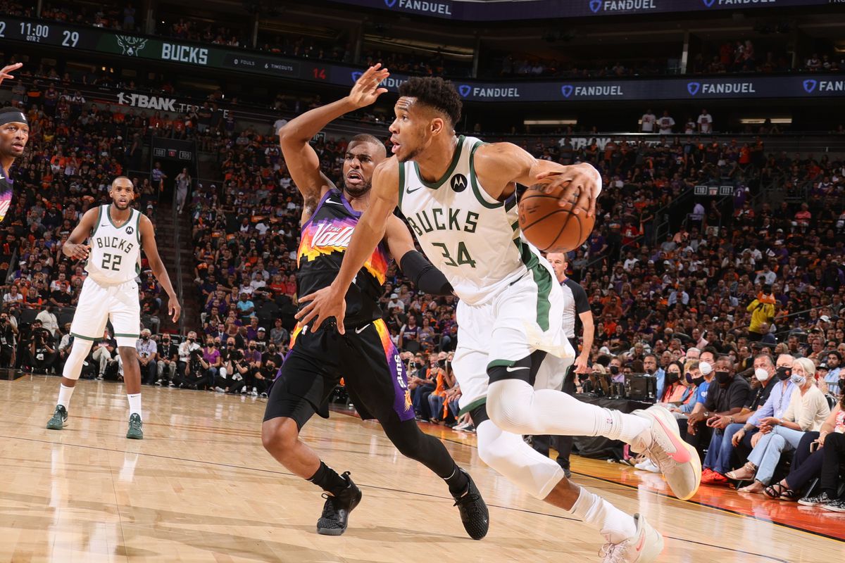 Pheonix Suns drejt titullit, fitojnë edhe ndeshjen e dytë ndaj Milwaukee Bucks