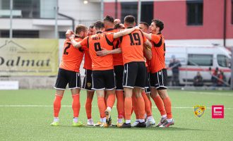 Ballkani zyrtarizon transferimin e një mbrojtësi