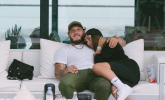 Mozzik konfirmon ribashkimin, bën dedikimin romantik për Loredanën