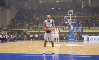 Zyrtare: Arian Qallaku transferohet te KB Peja