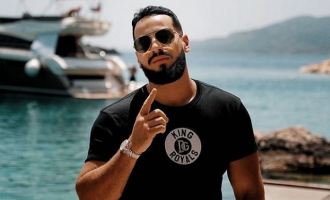 Fansat e kritikojnë Capital T për heqjen e kryqit