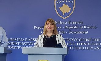 Zv.ministrja e Arsimit e bindur që viti i ri shkollor do të fillojë më prezencë fizike