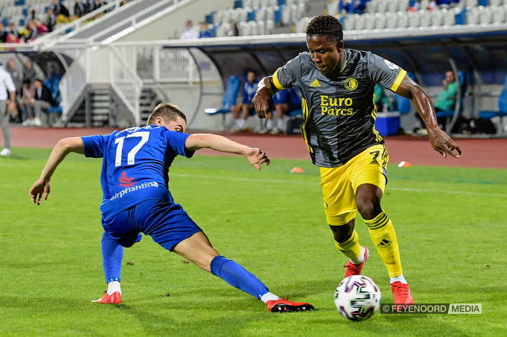 Feyenoord i pafuqishëm t’i shënoj Dritës, ndeshja mbyllet 0-0