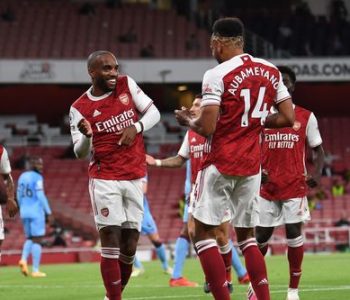Arsenal dëshiron të transferoj sulmuesin e Chelseat