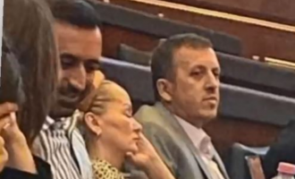 E zuri gjumi në Kuvend, Adriana Matoshi tregon arsyen