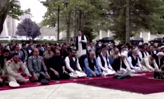 Goditje nga raketat derisa bëhej falja e Kurban Bajramit në Afganistan (Video)