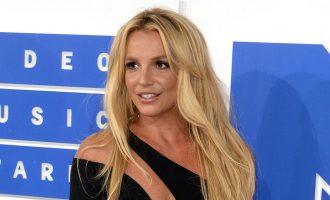 Britney Spears dështon të marrë pavarësinë financiare dhe jetësore nga babai