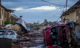 Stuhitë e forta lënë dy persona të vdekur në Republikën Çeke