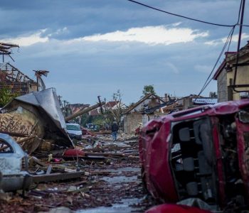 Stuhitë e forta lënë dy persona të vdekur në Republikën Çeke