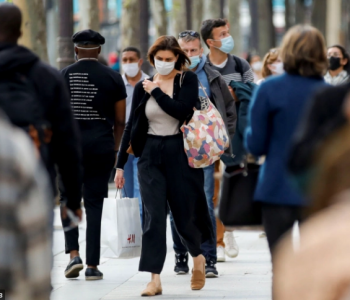 Evropa po përshpejton vaksinimin shkak i rrezikut nga varianti delta