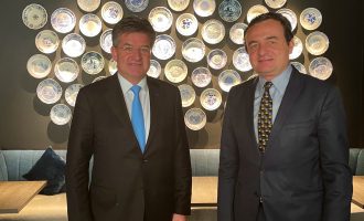 Kryeministri Kurti takohet me Lajçakun para takimit me Vuçiqin