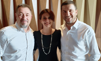 Lushtaku uron Krasniqin: Frymë e re për të cilën ka nevojë PDK