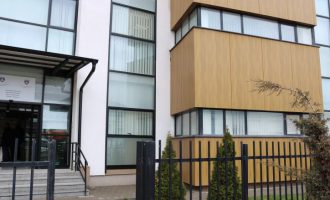 Prokuroria e Ferizajt ndalon tre persona të dyshuar për vjedhje të rëndë në disa komuna