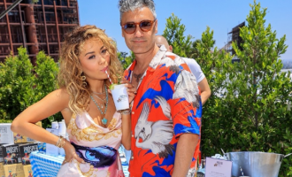 Rita Ora dhe Taika Waititi bëjnë daljen e parë zyrtare si çift