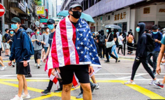Bizneset amerikane paralajmërohen për rrezikun që iu kanoset në Hong Kong