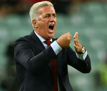 Trajneri i Zvicrës: Duhet ta bëjmë ndaj Spanjës atë që e kemi bërë ndaj Francës