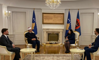 Presidentja e Kosovës pret në takim Myftiun Naim Tërnava