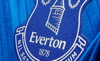 Everton pas mbrojtësit të Barcelonës