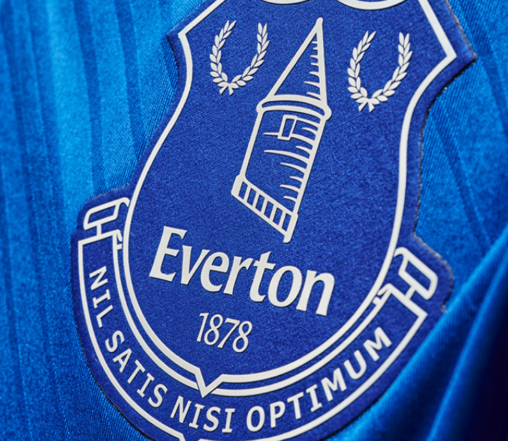 Everton pas mbrojtësit të Barcelonës