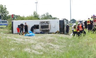 Gjermani: Rrokulliset autobusi me targa të Serbisë, 19 të lënduar