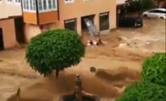 Përmbytet qyteti Hallein në Austri, pas reshjeve të mëdha