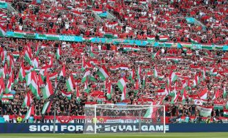 UEFA dënon Hungarinë