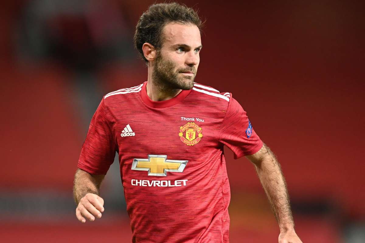 Juan Mata vazhdon kontratën me Manchester United