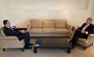 Ambasadori amerikan në Greqi flet pas takimit me Kurtin, tregon se çka diskutuan