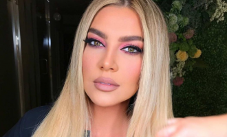 Leonora Jakupi e “zhduk” krahun me fotoshop