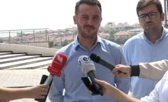 PSD dorëzon në Prokurori kallëzim për “tiketën ngjitëse”