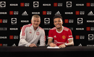 Jadon Sancho zyrtarizohet te Manchester United