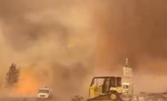 Kaliforni: Tornado shkatërrues me zjarr për shkak të motit ekstrem