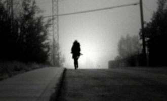 Zhduket një grua në Pejë