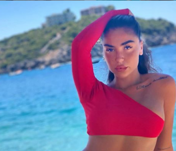 Arta Nitaj shijon pushimet me të dashurin misterioz