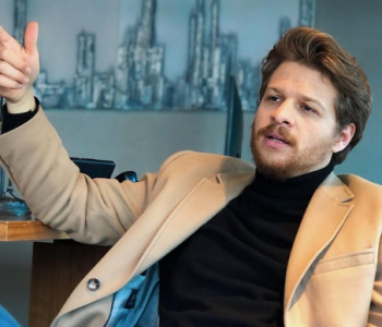 “Oj Kosovë oj nana ime”, aktori i njohur turk poston video duke vallëzuar me flamurin shqiptar