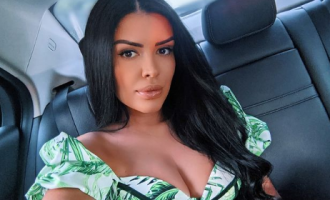 Greta Koçi forcon spekulimet për fejesën e saj, tregon unazën