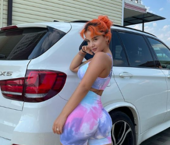 ‘Fotografi të paprekura, celulit dhe strija’ – Rina Balaj publikon fotografi pa filtra