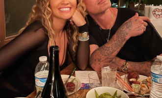 Rita Ora planifikon martesën me Taika Waititi-n