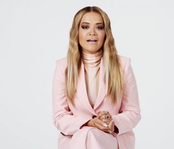 Rita Ora u tregon fansave dallimin mes nocioneve ‘shqiptare’ dhe ‘kosovare’